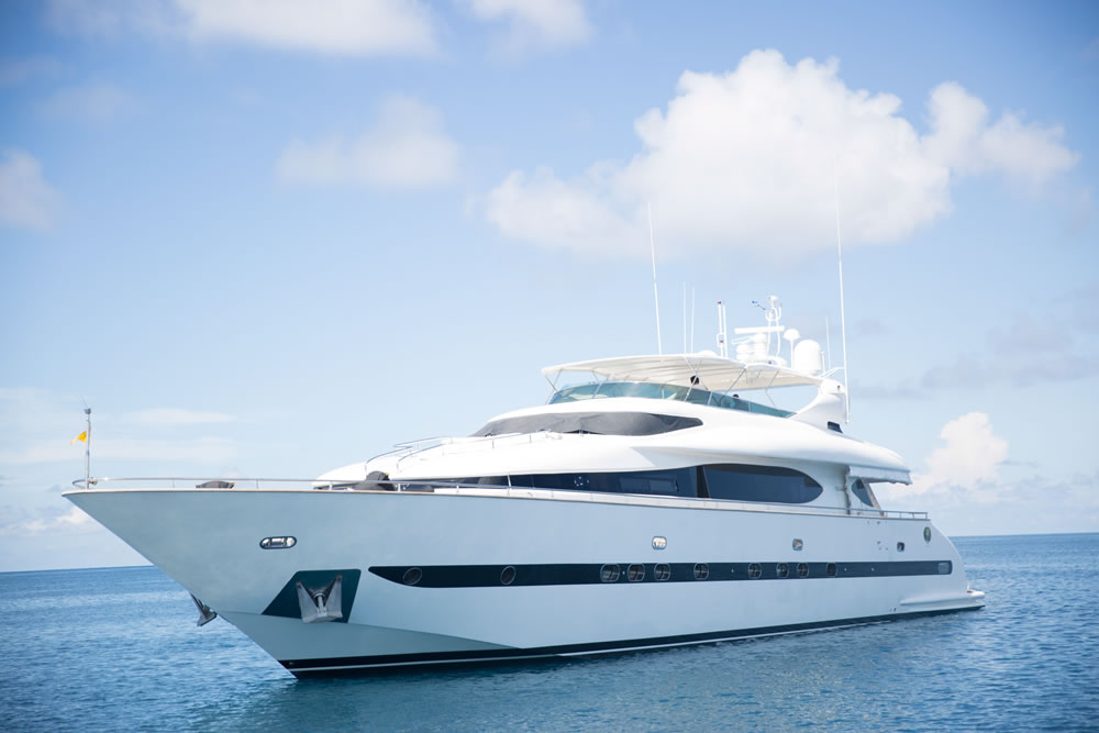 Luxury motoryacht available for charter in the Maldives